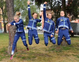 Pyrintöläiset  nuorten EM-kisoissa: Anni Haanpää, Lotta Eerola, Leo Matinheikki ja Mikko Eerola. Kuva: Severi Eerola